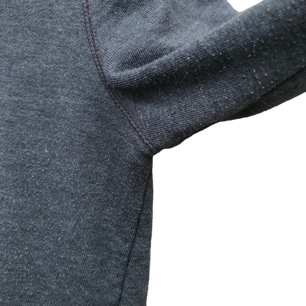 Gap Gray Pullover Size Medium - image 5